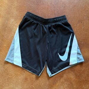 Boys GUC Nike Black and Gray Athletic Shorts